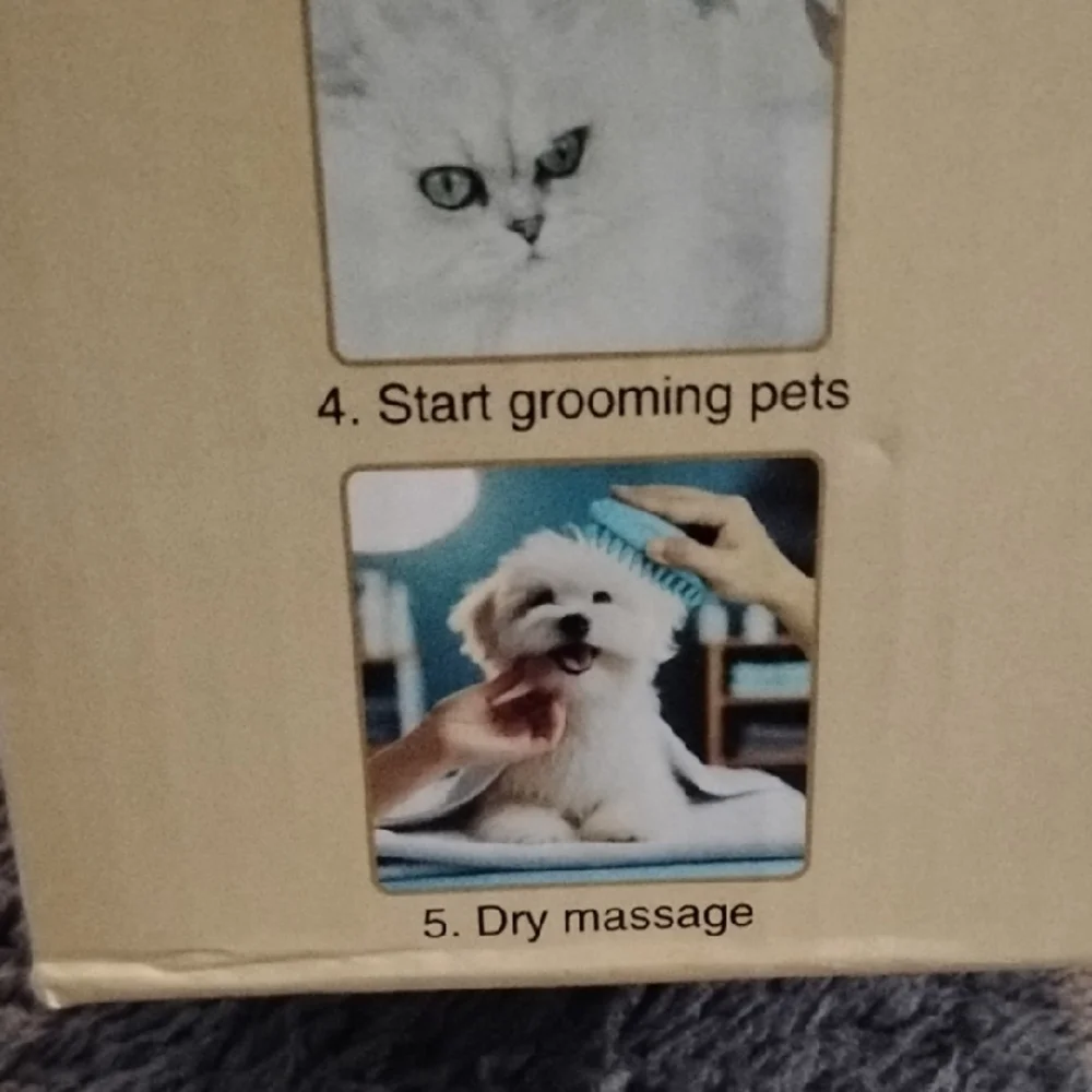Pet Hair Removal Comb - White and Blue